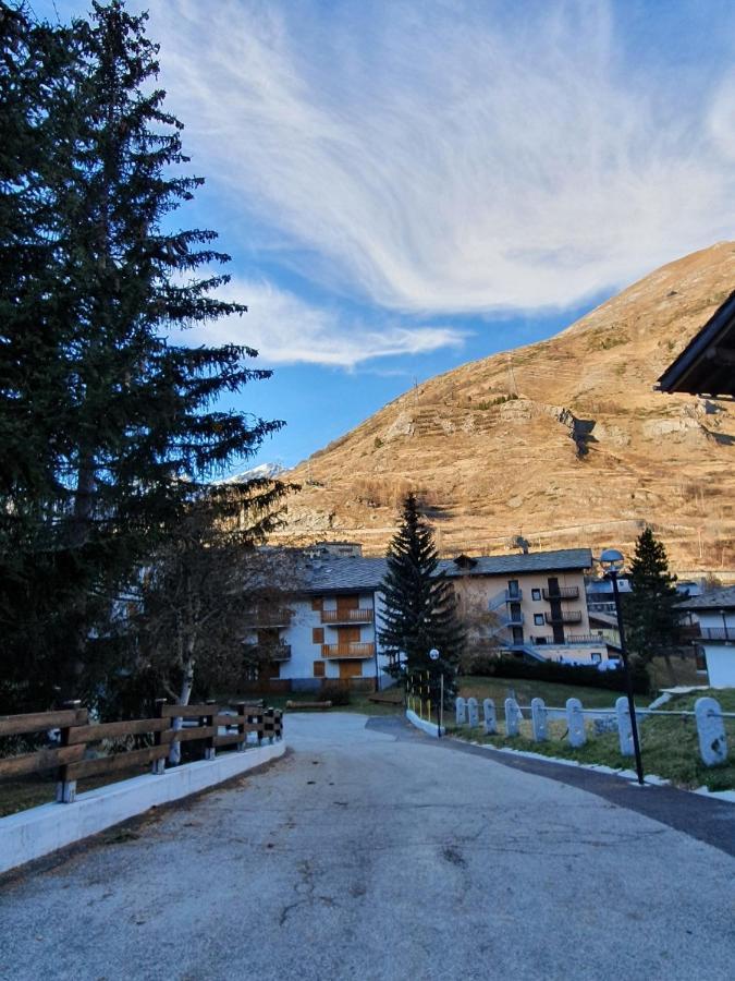 La Casa Di Matilde - Trilocale Vicinissimo Alle Piste Da Sci La Thuile Exterior photo