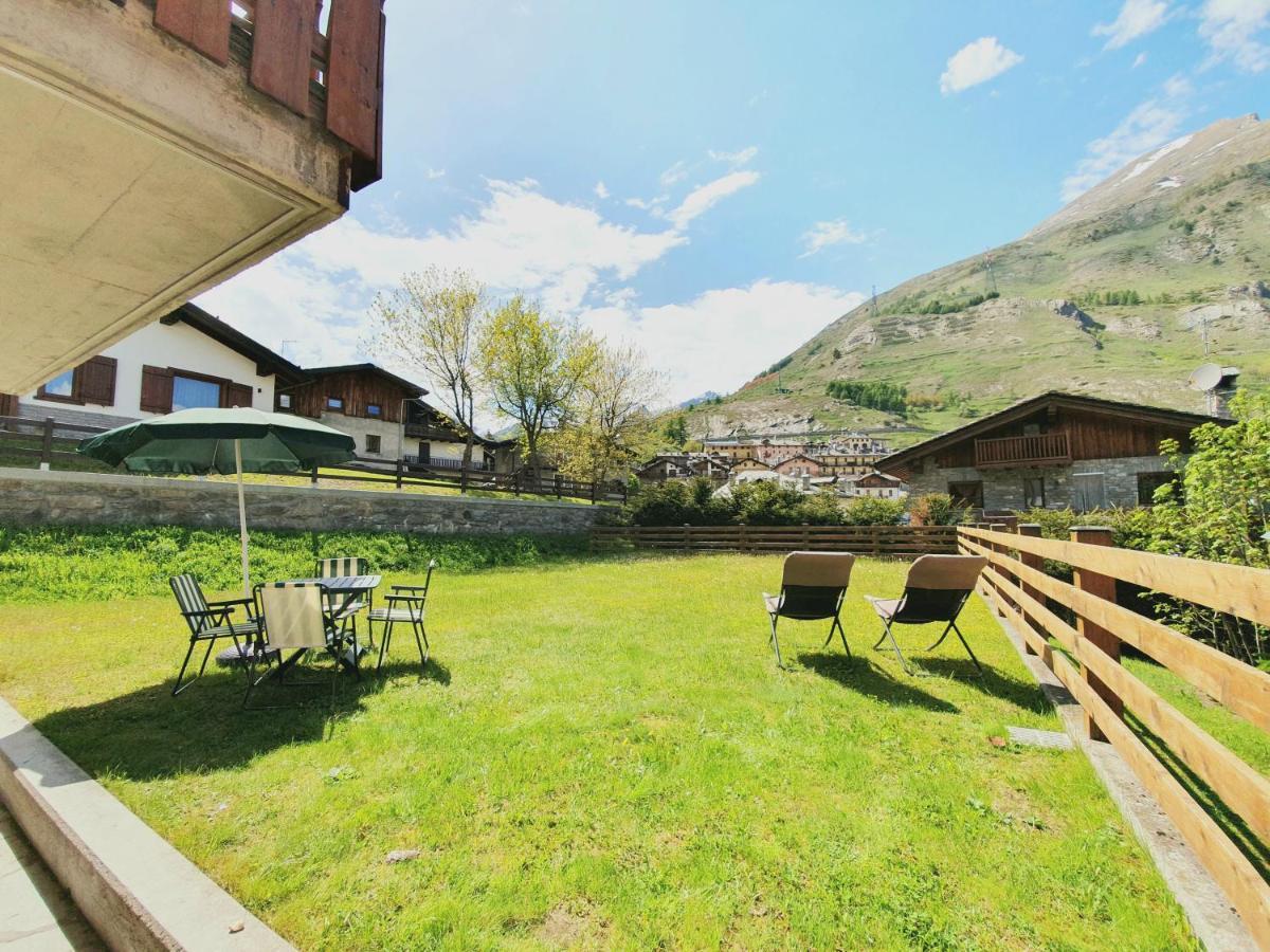 La Casa Di Matilde - Trilocale Vicinissimo Alle Piste Da Sci La Thuile Exterior photo