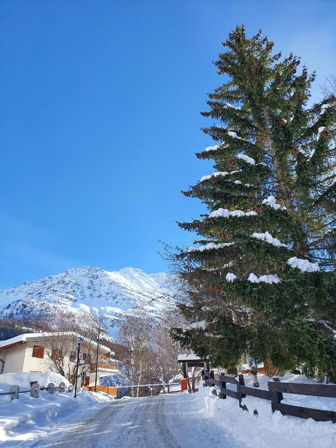 La Casa Di Matilde - Trilocale Vicinissimo Alle Piste Da Sci La Thuile Exterior photo